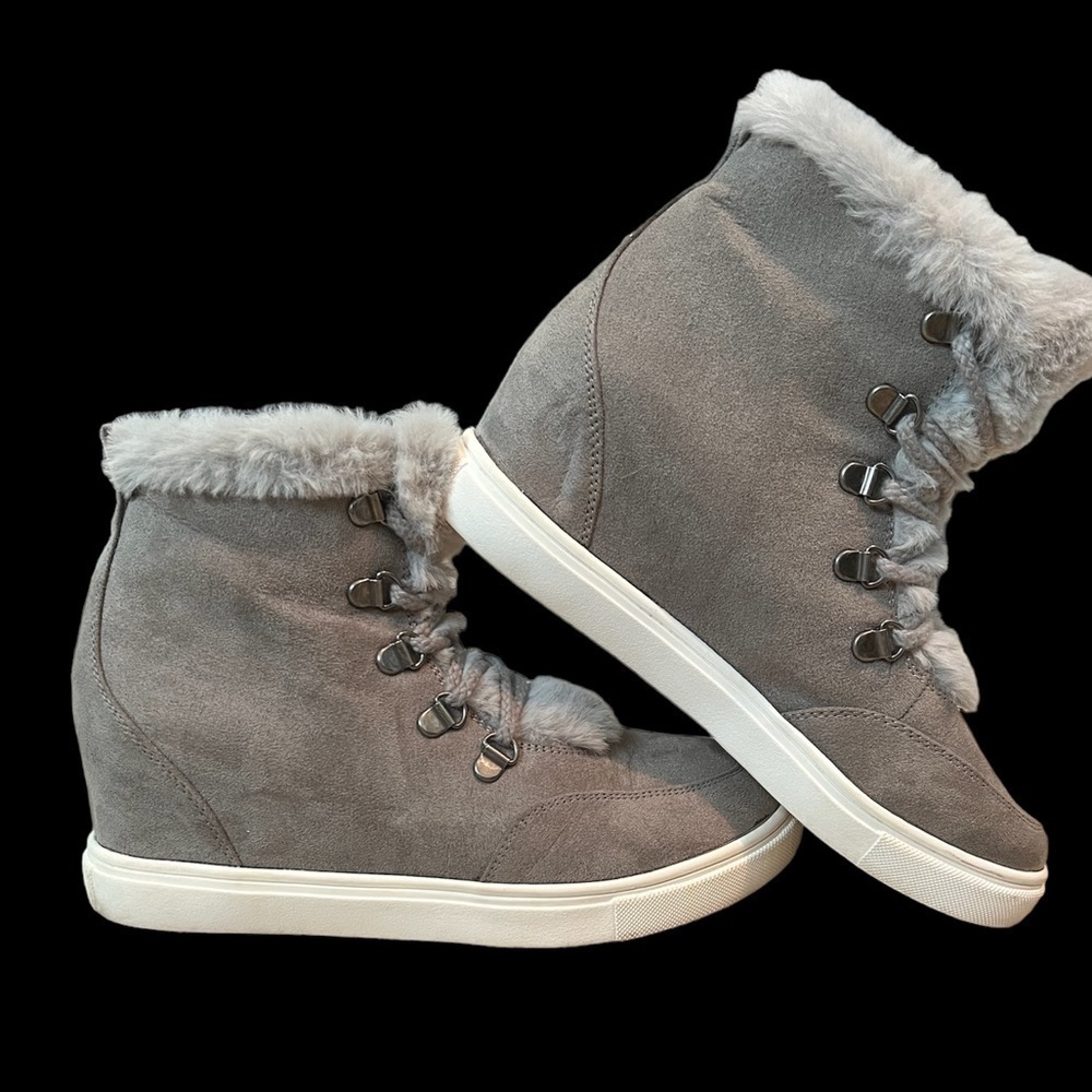 Booties - Picture 2 of 9